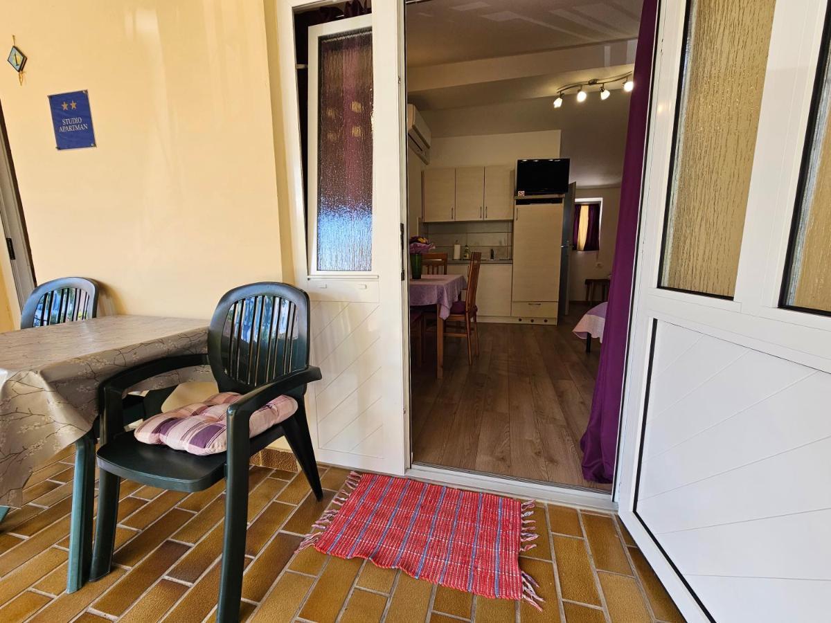 罗维尼 拉派歌拉旅馆酒店 外观 照片